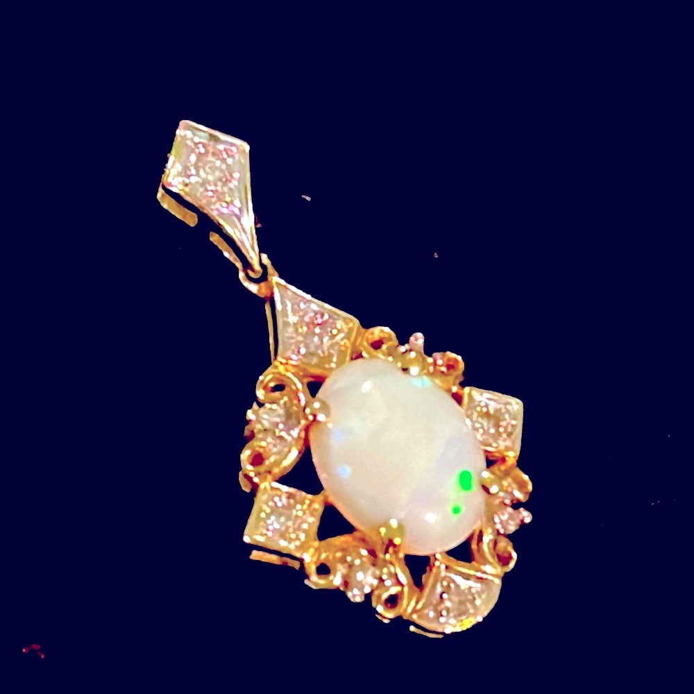 14KG Vintage Diamond Opal Pendant